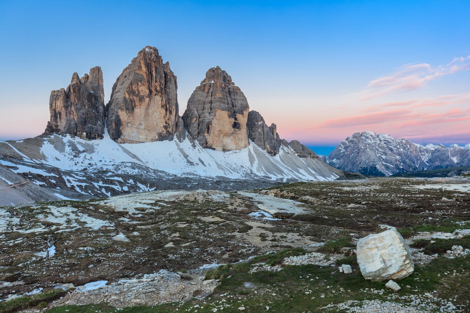 tre-cime-dolomite-alps-italy-P3MH5Q6-compressed.jpeg